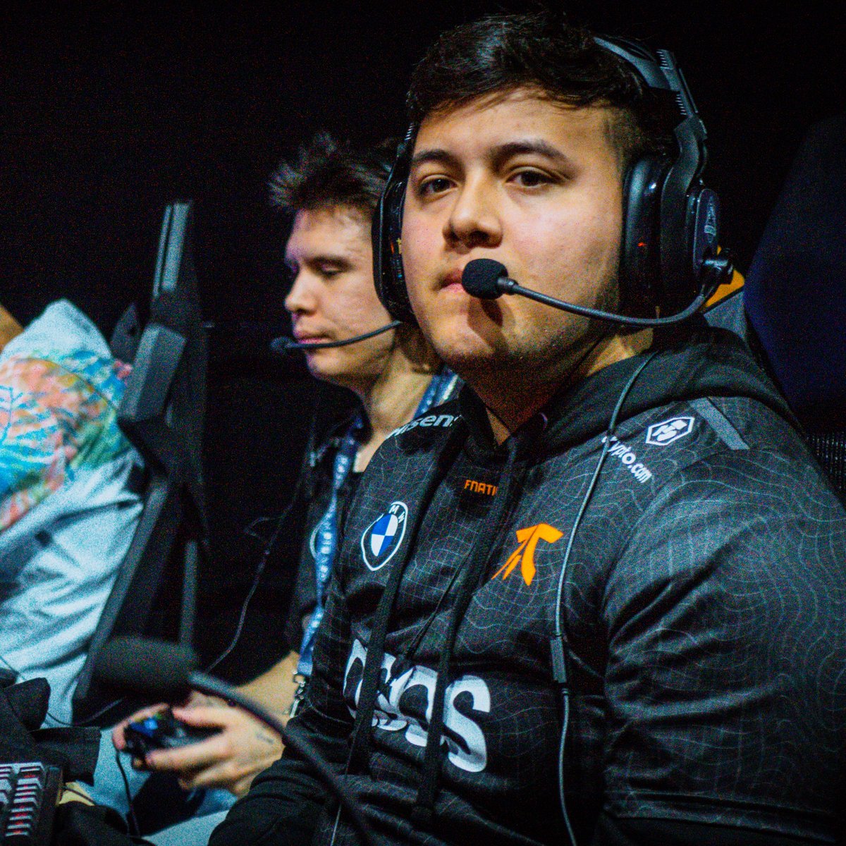 FNATIC's tweet photo. @Sceptify @HCS @Articc That one's a heartbreaker. Oxygen takes King Of The Hill and leads the series 2-1.

Not over yet. Back against the walls, where we shine. https://t.co/9tdZXAMEZE
