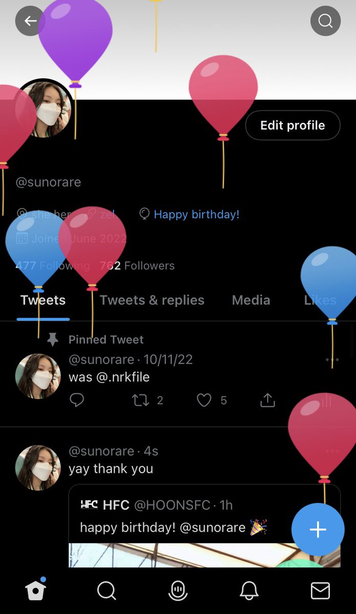ksnwaze's tweet photo. twitter gave me balloons https://t.co/KxjhuVwSDr