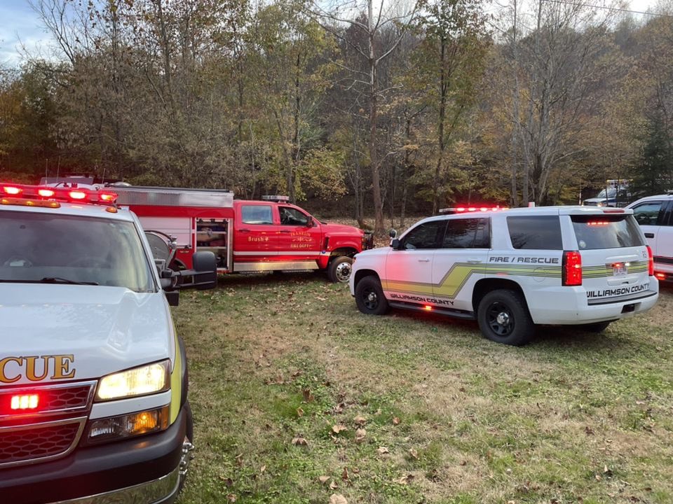 Williamson_Fire's tweet photo. Multiple companies responded today to 38-acre brush fire on Fernvale Rd at Old Harding. No injuries reported or structures involved. @FranklinFire provided mutual aid with brush companies and Drone 611 for logistic support. Good work @WCRescueSquad, @FairviewFire31 and @WCTNEMA. https://t.co/zqxnH5wfFV