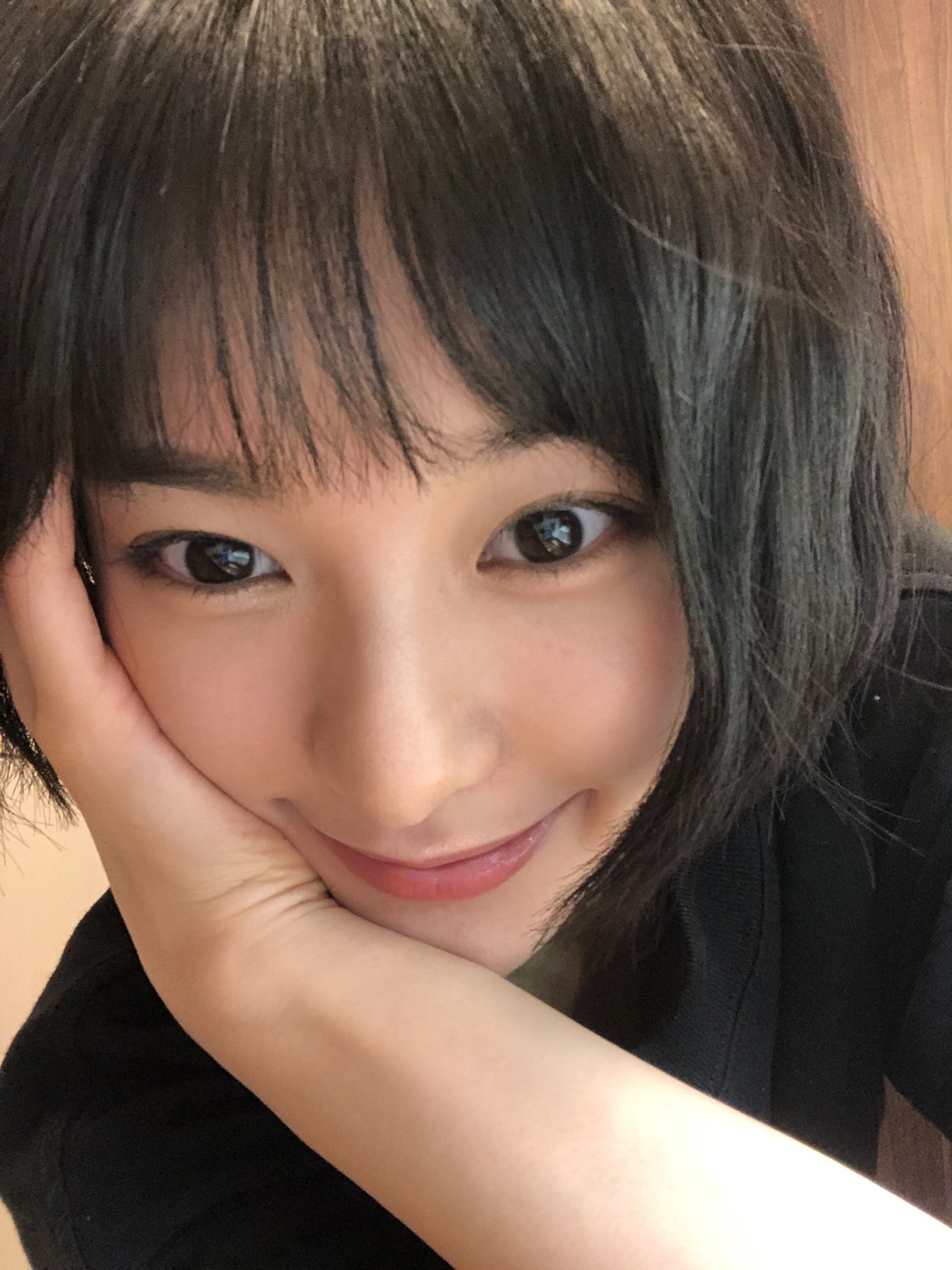 高級ブランド 新田桃子 新田桃子 日本未発売】 直筆サイン入り