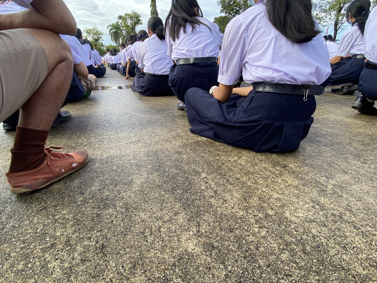 nae_manami's tweet photo. นั่งได้ใช่มั้ยวิ #เบญคอน https://t.co/CogGLtcsaO