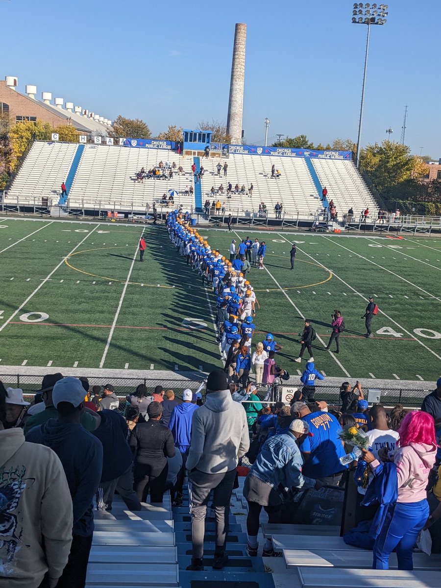 SimeonNation's tweet image. Congratulations fellas on another outstanding game and UNDEFEATED season 9 - 0.  We are so proud, but the work continues. #WinState 💙💛

Simeon 49, Lane 6 final!