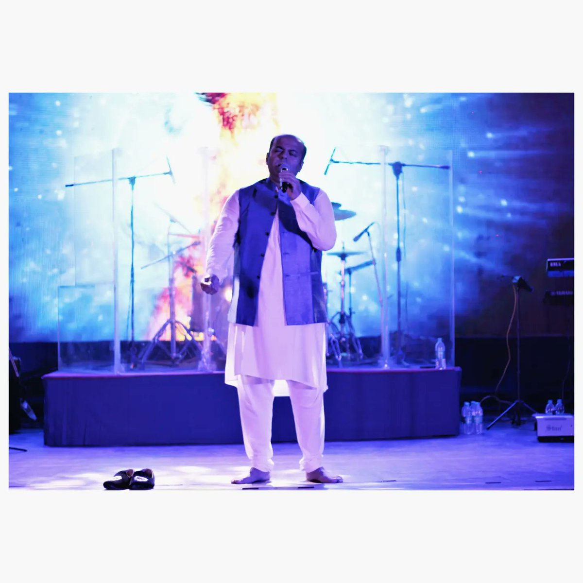 dabliameya's tweet photo. Guwahati! One more location is covered with our Music Therapy Concert under the @AmritMahotsav
Great time last evening performing for the @adgpi at the Guwahati Army Cantt, the concert was well received &amp; over 400+ Soldiers &amp; their families enjoyed the show! @easterncomd https://t.co/F3Mdqmb262