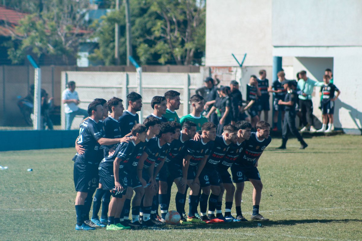 rocuniberti's tweet photo. siempre Unión 💙💙💙 @UnionTresLomas https://t.co/nVtn6I5bx3