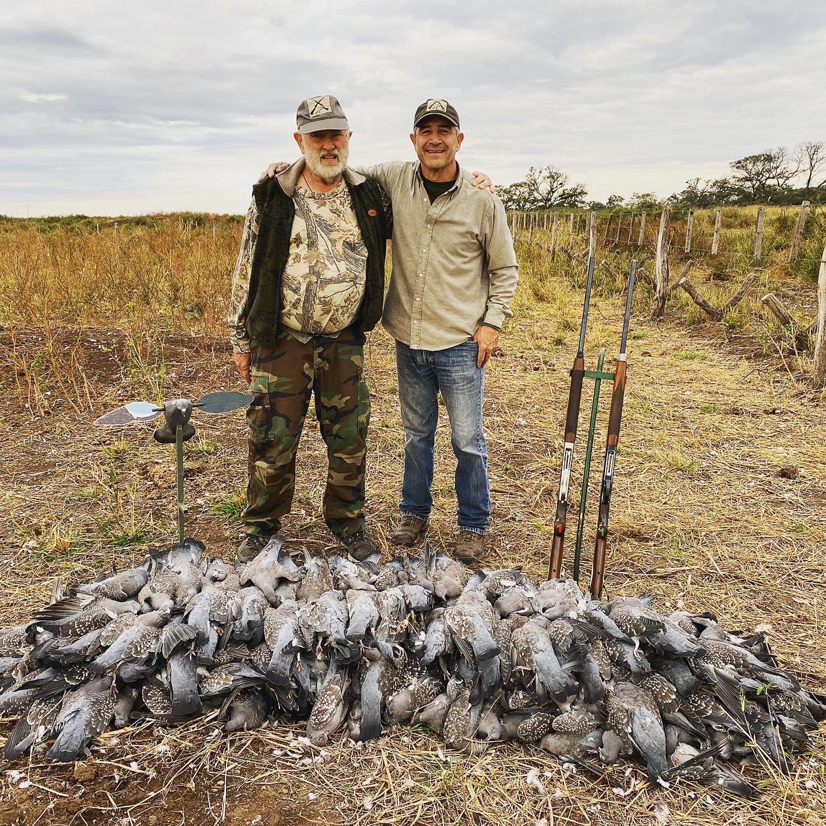 HPWingshooting's tweet photo. A GREAT PIGEON HUNT!!

Was a great week together!!
See you in February for a great dove shooting!!

Let’s hunt Pigeons!!
CALL US!! +1 305-804-8040 🇺🇸

CONTACT US 🇦🇷️
hugopascuettin@hotmail.com
+54 9 03574-15638933
+54 9 03574-15416334
https://t.co/cBWrKWG3fr
CÓRDOBA, ARG https://t.co/RO4yQnGvKn