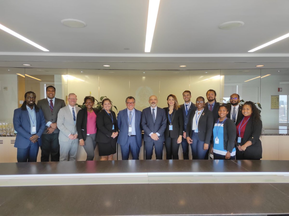 izzy_raro's tweet photo. @AOSISFellowship has been a great learning experience. From the class sessions to the UN, representing Cook Islands and Belize has been a privilege, made memorable working alongside incredibly talented people. My full gratitude to the @MFABelize and the Permanent Mission New York https://t.co/yNpwcicOZa