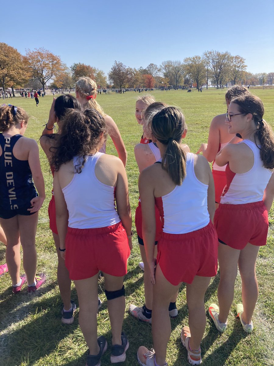 chippewa_xc's tweet photo. Great day for a cross country race! PRs for Veronica, Ava, Elaina, Vanessa, Danielle, Peyton, @EpicBigK1, Mya, @lisa92353206, @Jenna_0827, Rachel, and Madalynne! And a SB for @grace_gtmn! https://t.co/dPExuMcwav