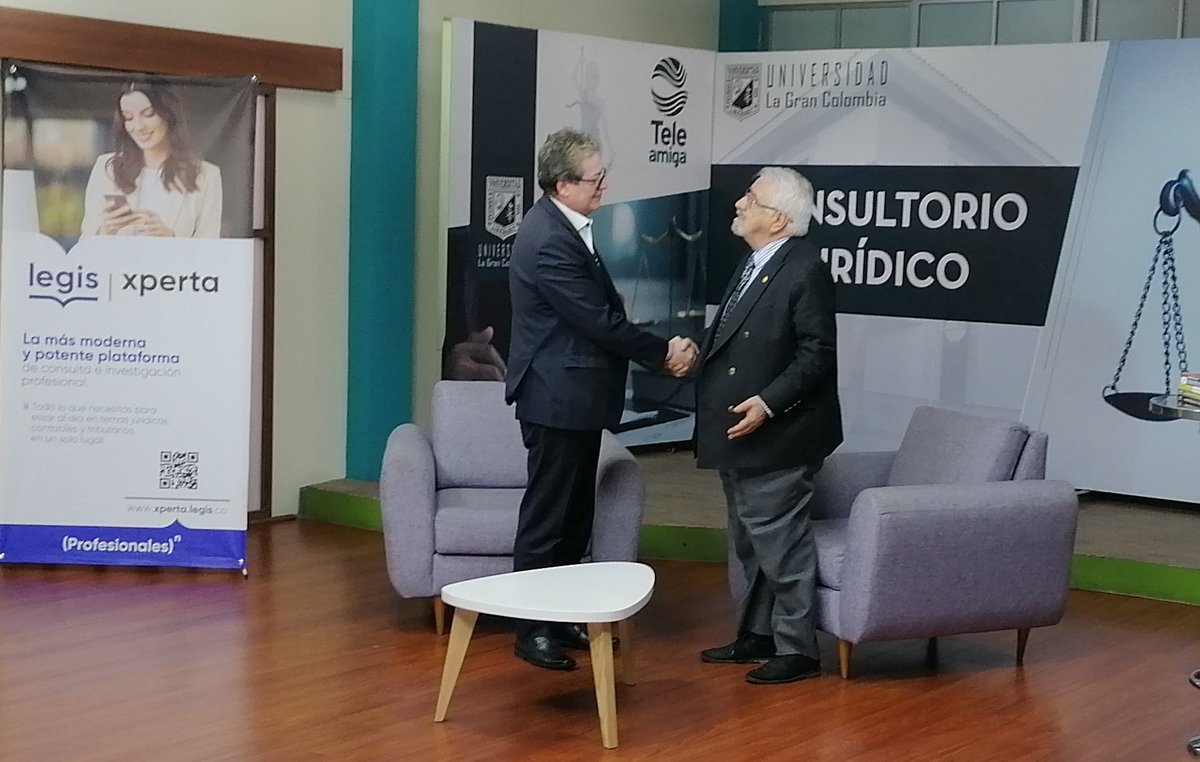 Lo único que prentendo con el programa Consultorio Jurídico <a href="/TeleConsultorio/">Consultorio Jurídico</a> es estar de nuevo en contacto con la gente, con los estudiantes. Acercar el Derecho a la gente que -muchas veces- lo desconoce.
<a href="/Tercer_Canal/">Tercer Canal</a>