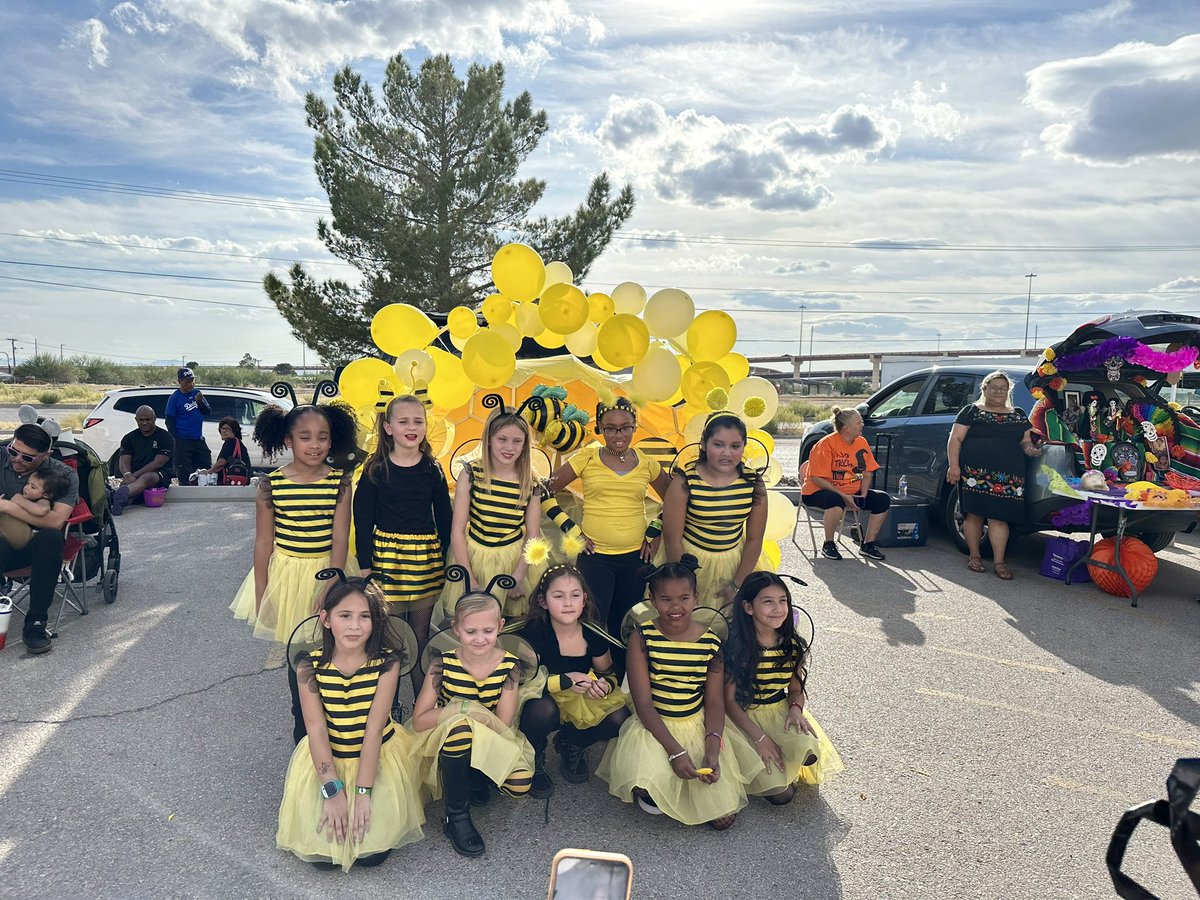 Trunk or Treat Fun! @KnightTimeCheer