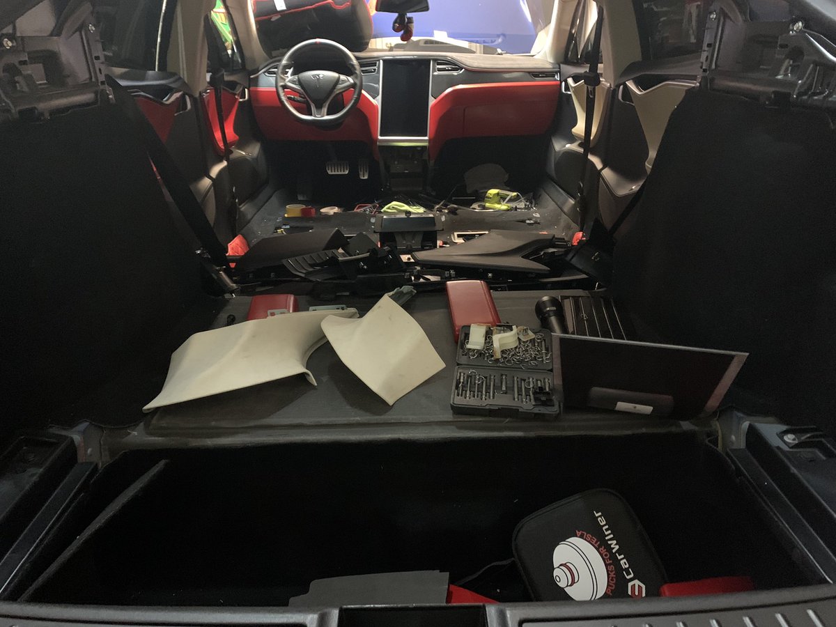 COINSNIPER187's tweet photo. Changing everything. @elonmusk @Tesla @amanipro757 #oneofakindtesla https://t.co/K9G8Q4kTcg