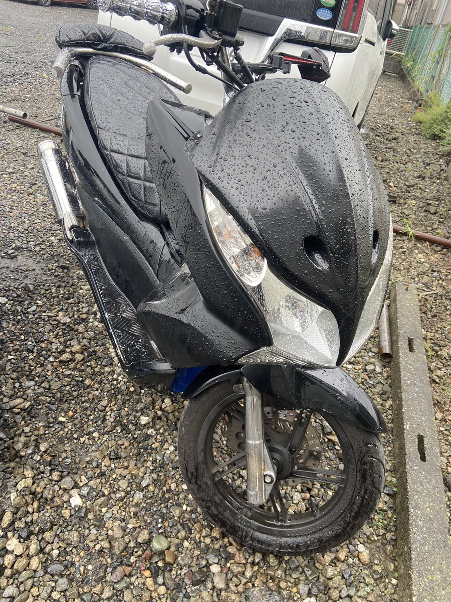 bikecustom6's tweet photo. 埼玉からPCX売ります
マフラー、マスク、エナメルシート、社外ミラー、バックレスト
走行2万キロ
自賠責来年の5月まで
一括のみ12万円
購入希望の方はDM下さい
ご自宅までの配送手配も出来ます
#ワンツー #V125 #V125G #PCX #バイク #シグナス https://t.co/876w2jSKbv