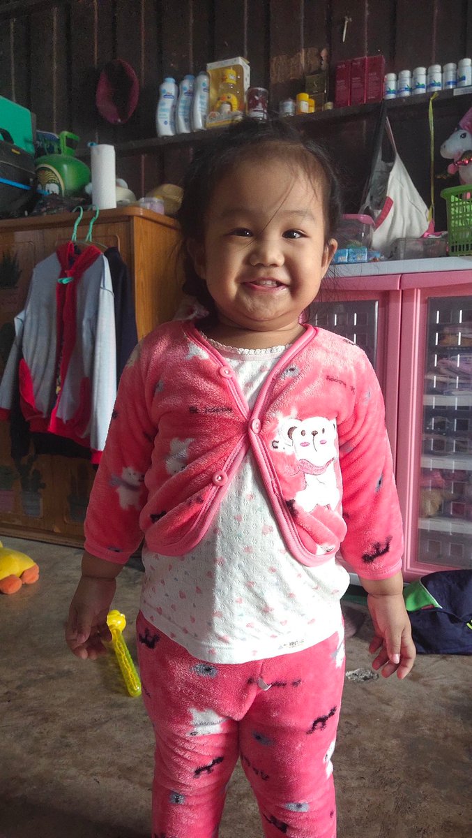 chaynir28497426's tweet photo. ไม่รึจะโทษเสื้อ รึ ว่าโทษคนใส่ดี https://t.co/2vpa3HXc0u