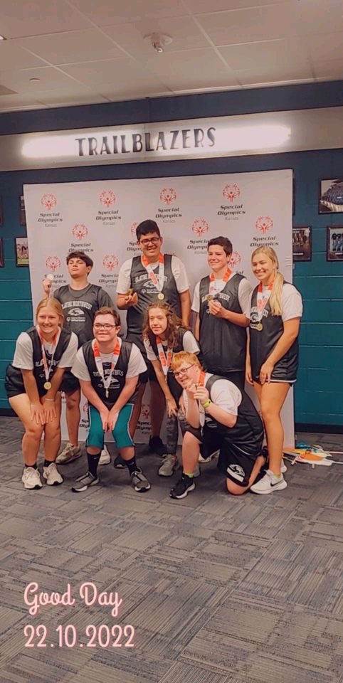 ONWIPS's tweet photo. Our Blue Team won the Gold against Olathe East! And our amazing Silver team won 4th place in today’s tournaments! Let’s Goooooooo!!! https://t.co/X9Bn1koFqu