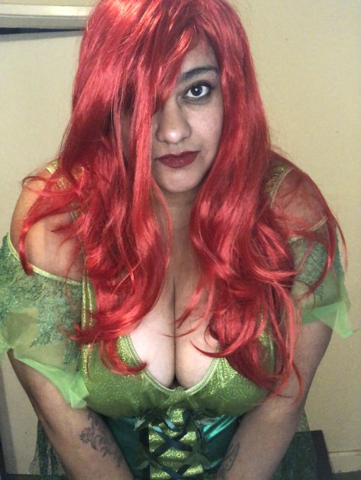 Yay it&rsquo;s October I&rsquo;ll be making new clips in cosplay outfits! I&rsquo;m plus size poison ivy! https://t.co<a href="/tag/femdom"class="tags"><span>#femdom</span></a>