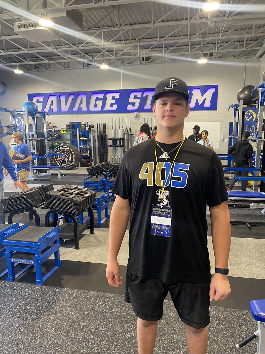gabegaines2's tweet photo. Great to catch up with my guy @mekhimatthew today at Southeastern. 

@TylerFenwick2 @JakeCorbin @YellowjacketsFB @EJCOACHT @CoachZoMitch @CHSHogCaller 

#Stinge’m  #StormchaSE https://t.co/I8oMgrpg3Q