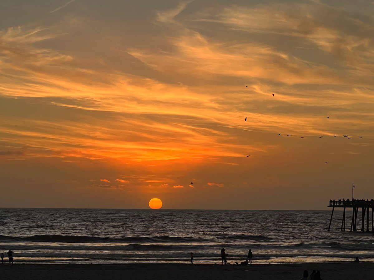 Pismo beach at sunset. #beautifulCA