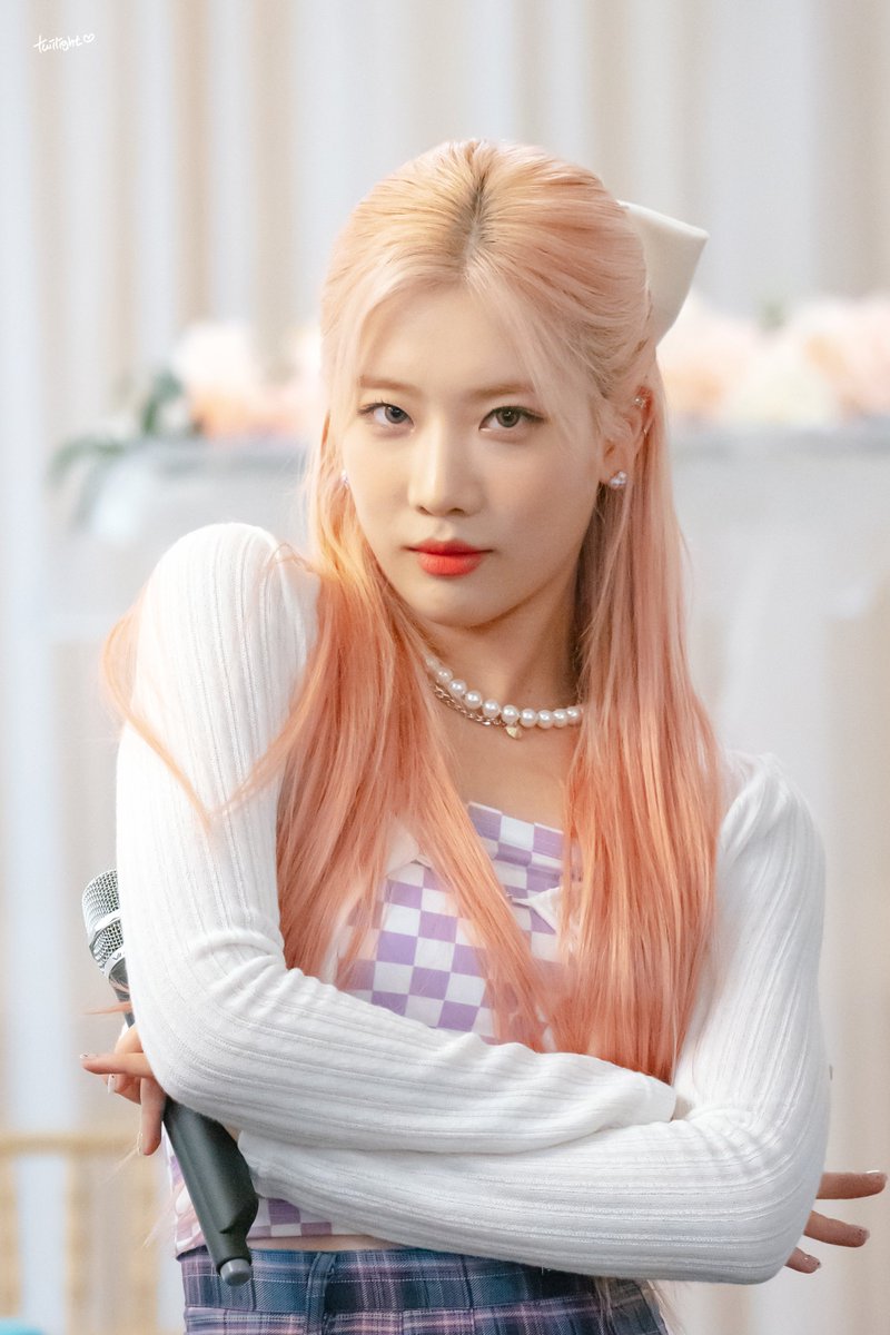 220730 LA
#이달의소녀 #LOONA #김립 #KIMLIP