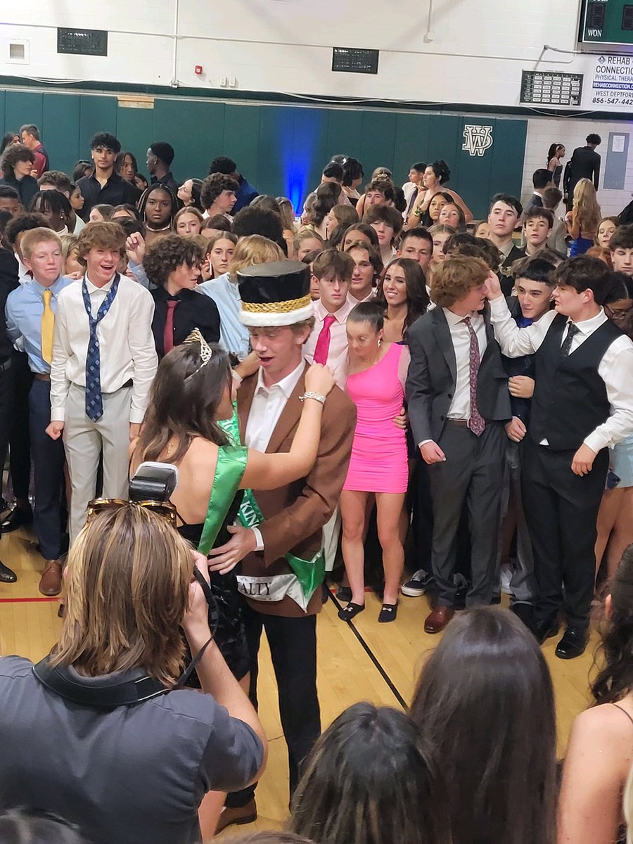 Congratulations to WDHS Homecoming King, Gavin Zuzulock, crowned this evening and once again to Jaci Gismondi, Homecoming Queen, crowned last night at halftime. #Homecoming2022