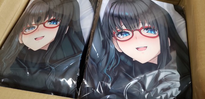 これが抱き枕カバー! 