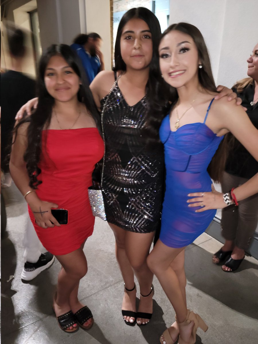 MilbyVolleyball's tweet photo. Closing out a Great week of HOCO '22! @Milby_HS #BuffSpirit @MilbyHSCheer Great win! ๐ @MilbyFootball https://t.co/3wxfsh3l7v