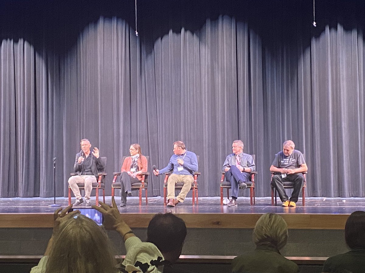 Today marks one of the most PROUD moments of my career! I am so impressed that our system, <a href="/FCPSMaryland/">FCPS-MD</a> hosted <a href="/researchED_US/">researchED US</a> today! Being in sessions w/ educational gurus, authors, &amp; researchers from around the WORLD was so inspiring &amp; informative! 🧠🤩Thank you <a href="/MegVertebrae/">Meg Lee</a>