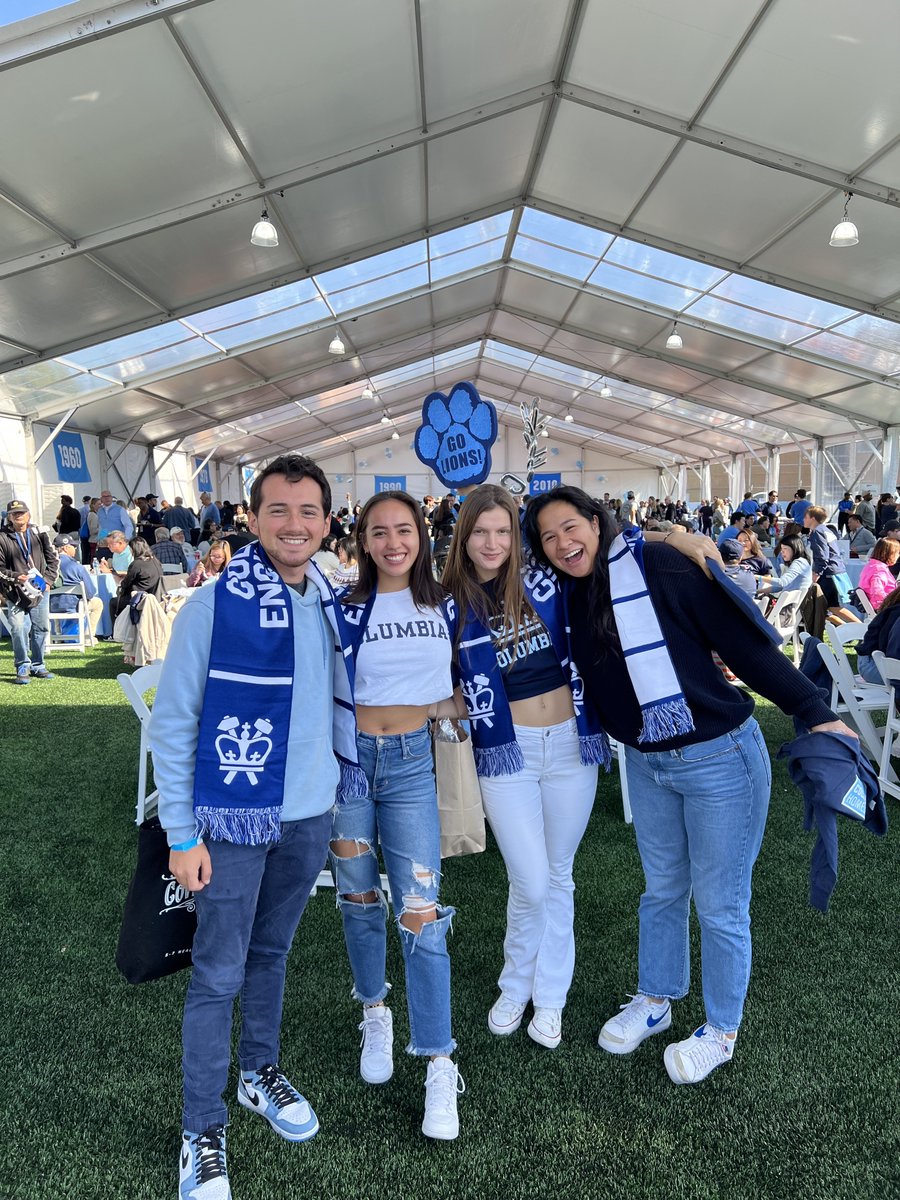 CUSEAS_alumni's tweet photo. Just too many smart, beautiful people at #Columbia #homecoming, can't post photos of them all... 😉
💙🦁💙 #ceya https://t.co/Kvm0OMD7Z2