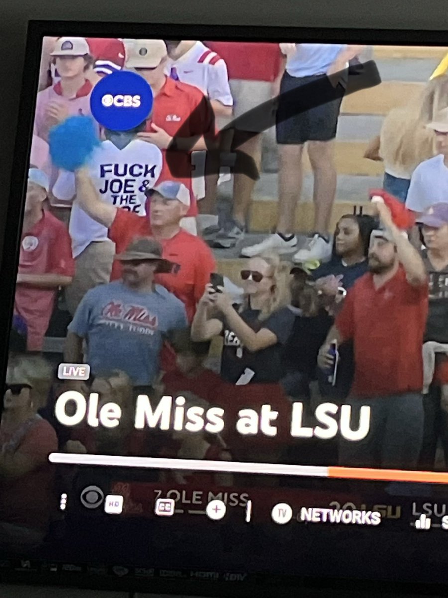 Lakeview_DDB's tweet photo. Watching the Ole Piss and LSWho game and this guy appears.  Fantastic!!! Hahahahhahaha https://t.co/PMvGEeftvy