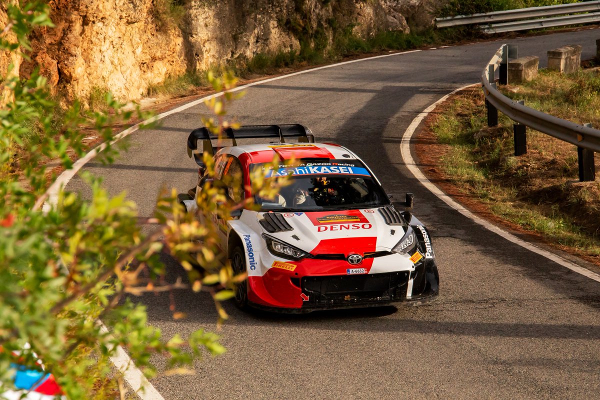 ErikMP77's tweet photo. #WRC | @SebOgier acaba la jornada líder del #RallyRACC por delante de @thierryneuville (+20.7s) y @KalleRovanpera (22.1s).

📸 @NataliaPique7 https://t.co/yWzIZAtJcq