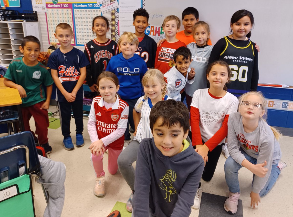 mkjeldsen2's tweet photo. Third graders are standing up to bullying! What a great spirit week! #oakridgeNPD117 #oakridgemustangs https://t.co/nIMCVr5wkY