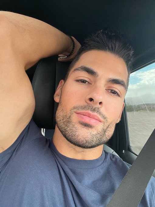 Love you❤️ https://t.co/8C5TnTwtxG