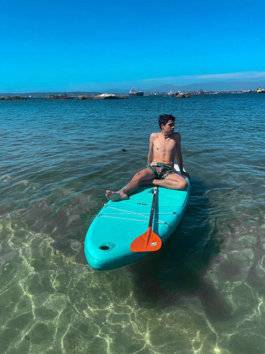dearyguy1's tweet photo. día de sup 🏄🏽‍♂️ https://t.co/BQTgo0pqzE