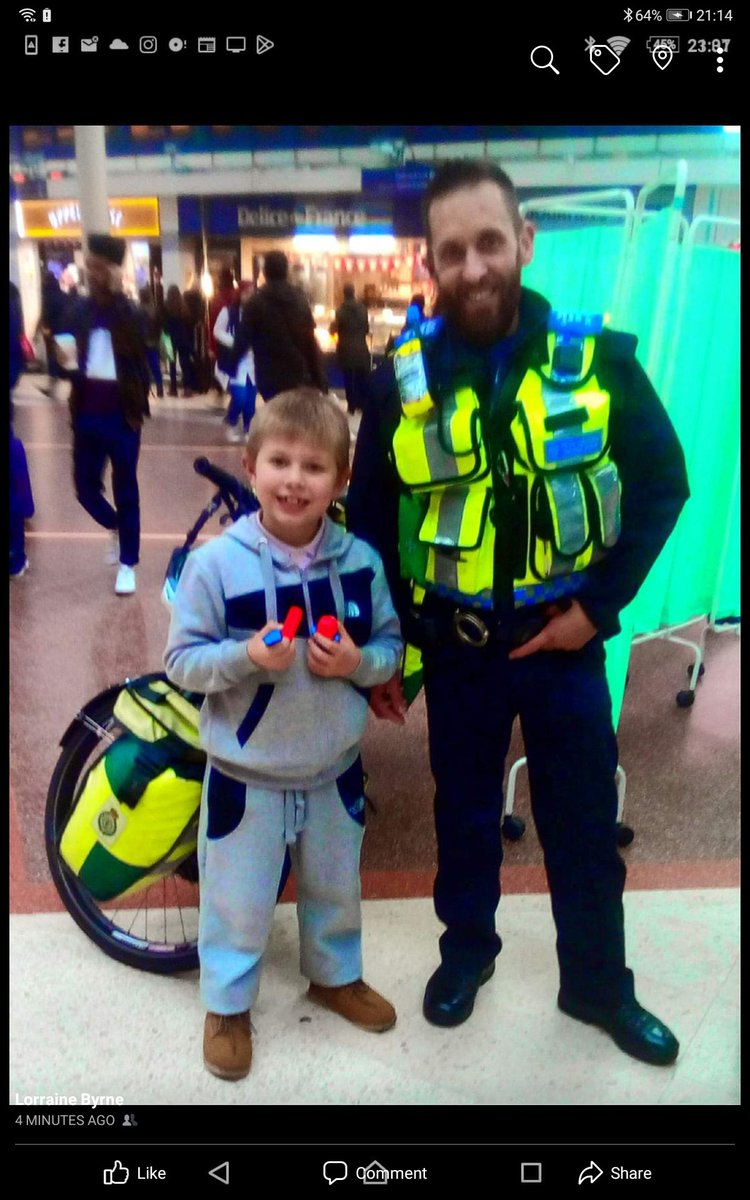 lorrainebyrne12's tweet photo. @obbsie @jamie_lashmar My grandson at Victoria Stn @BTPLondon https://t.co/FCIe2C9WTB
