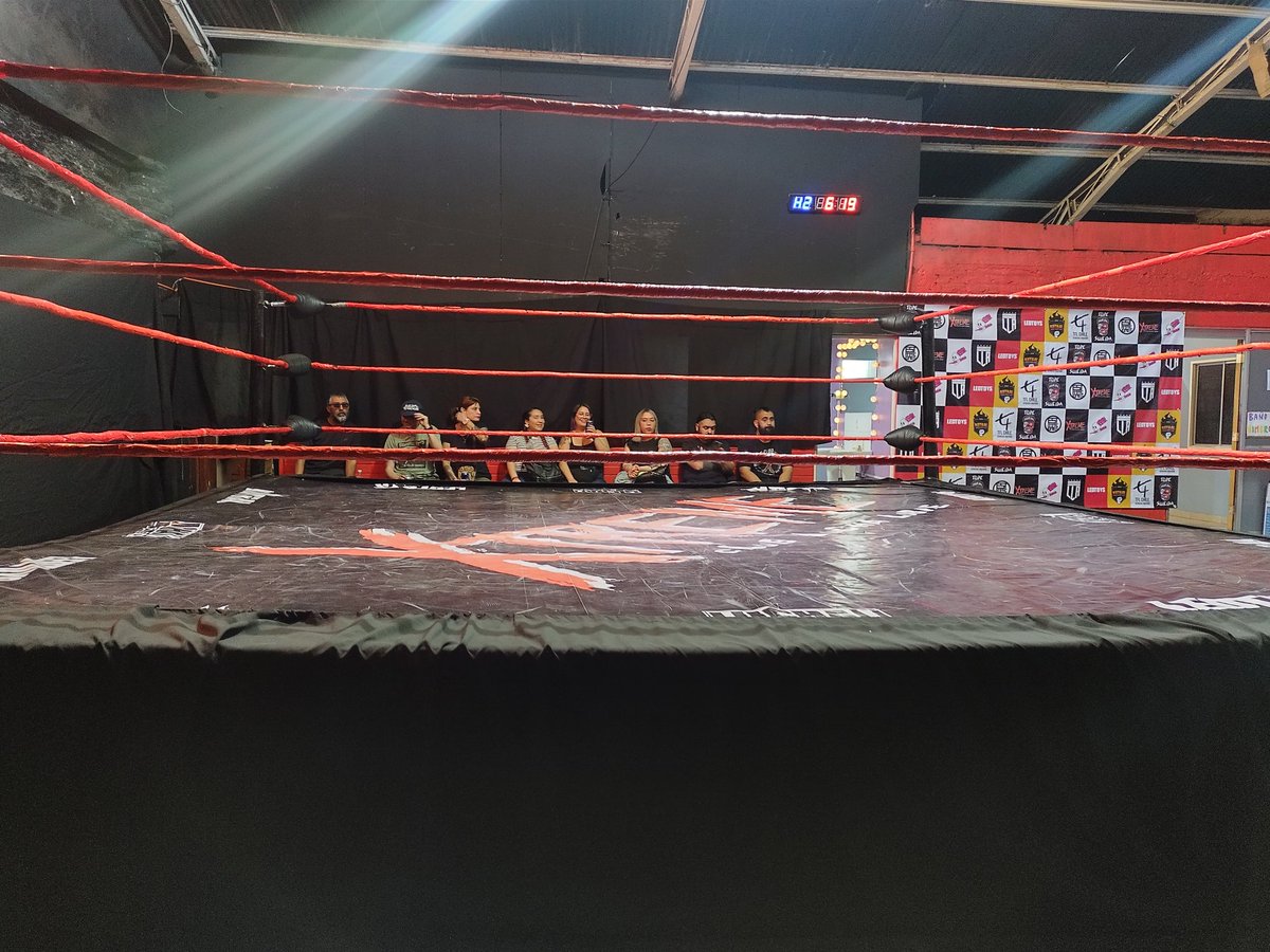 charmedark's tweet photo. Ya estamos en la ❌
#LuchaLibreChilena #LaXManda #XtremeClubLuchaLibre https://t.co/1XJsAUCs9s