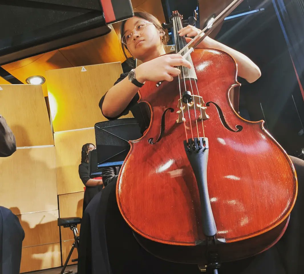 braswellorch's tweet photo. #BHSO Fall Concert '23: "Live in Autumn" 🔥🙌🏻🎻♥️
What a way to start the year!
.
.
.
.
.
.
#braswellhighschool #bengalexcellence #dentonisddelivers #braswellorchestra https://t.co/8edlcGqFYD