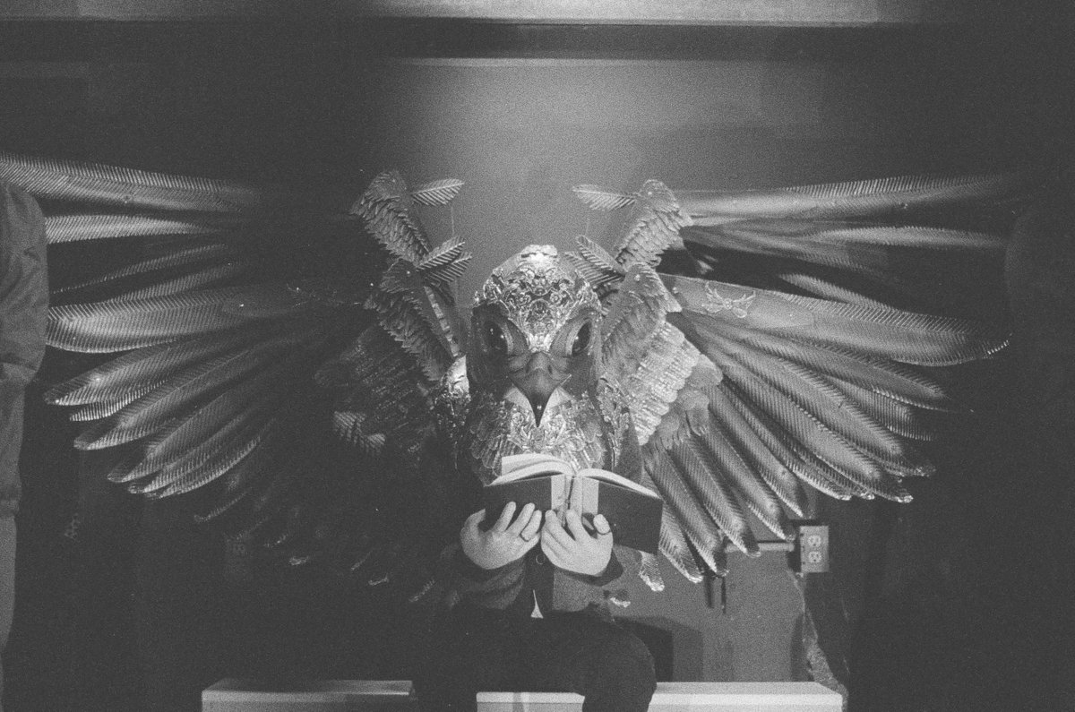 DeanHeeran's tweet photo. 35mm photos from Nuit Blanche 2022 #nbTO22
A God Amongst Us by Eugene Paunil
#blackandwhite #photooftheday https://t.co/RcXSvjSuMC