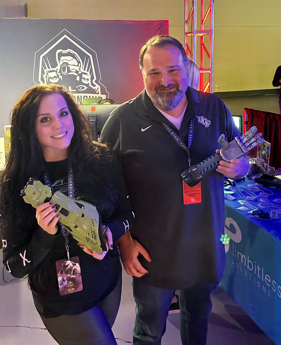 Aaron Greenberg tweet media