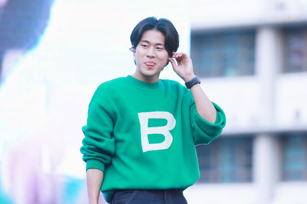 happiness_c26's tweet photo. 221022 #이무진 CAST PARK STAGE HQ
#이무진 #LEEMUJIN
#2022CASTPARKSTAGE
@BPM_LMJ https://t.co/K28wlRLNoX