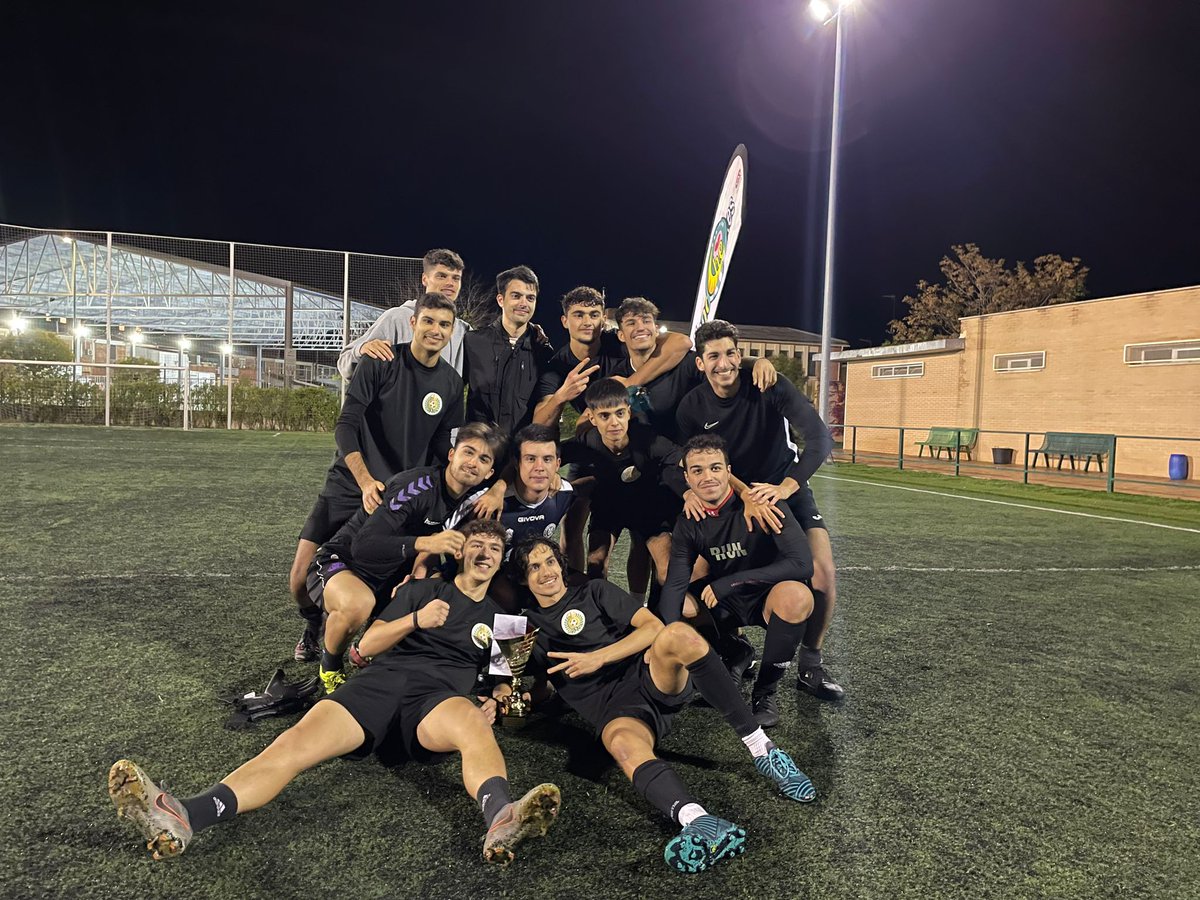 AtRosquillas's tweet photo. 🏆CAMPEONES POR 2° VEZ CONSECUTIVA🏆

Volvemos a ganar el torneo tras vencer:

Cuartos de final
4-2

Semifinales
7-0

🤩FINAL🤩
5-2

Ya van 2/2 😁💪🏼

#godonut https://t.co/84dB7UTG2X