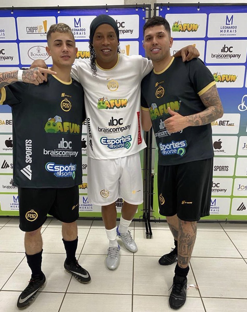 oficialharielmc's tweet photo. Futebol de fim de semana https://t.co/arqfxp94Sa