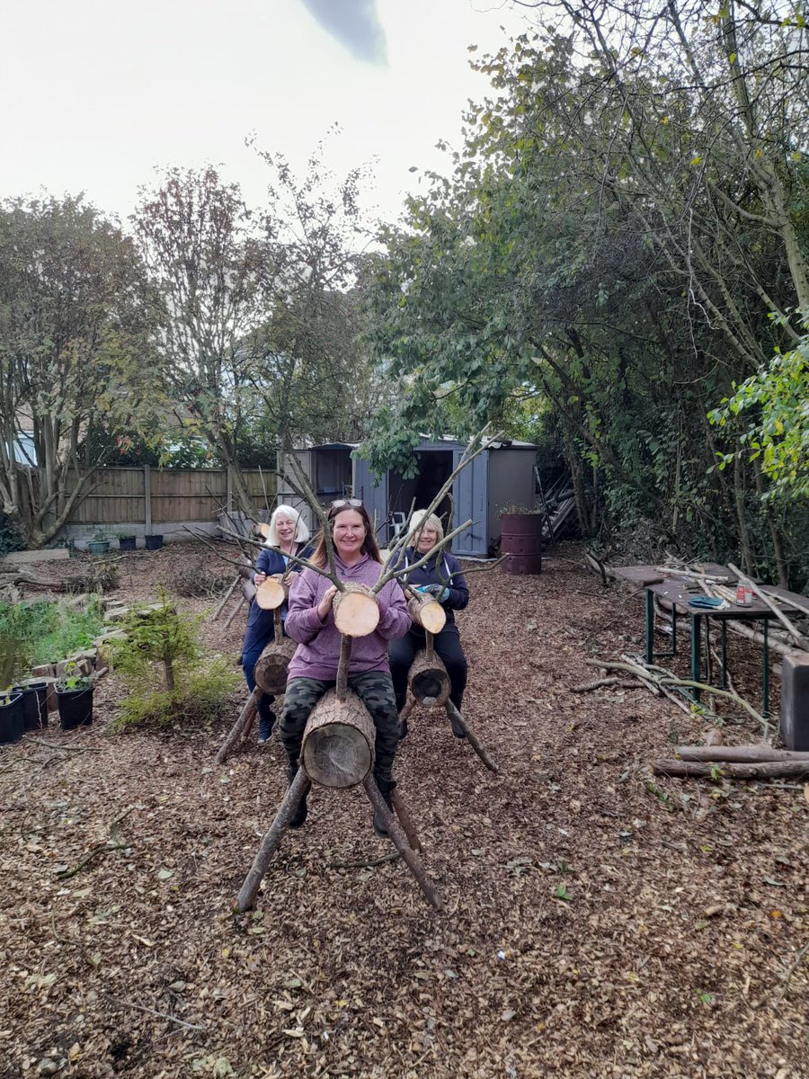 FriendsDrive's tweet image. The creation of a Winter Wonderland continues @FriendsDrive.
Lifesize Reindeer might give you a clue as to what is coming...@smalmarg2012 @StPrescot @TownPrescot @Joburkegreengal @pathelen10 @OldClanWinter