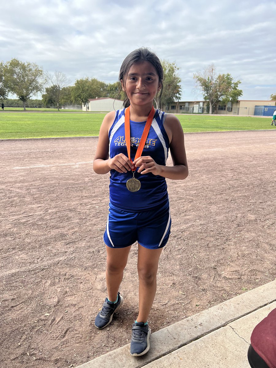 Alicante Ave. Tigercubs tweet media