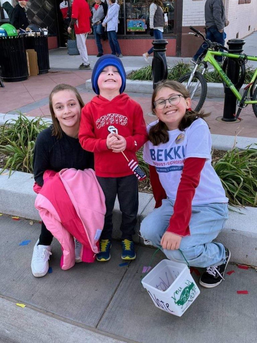 Today, I had the pleasure of seeing so many familiar faces in the Dakota Days Parade! USD students are the leaders of tomorrow, and I was so happy to be joined by so many! It’s a great tradition, and as always - Go Yotes!