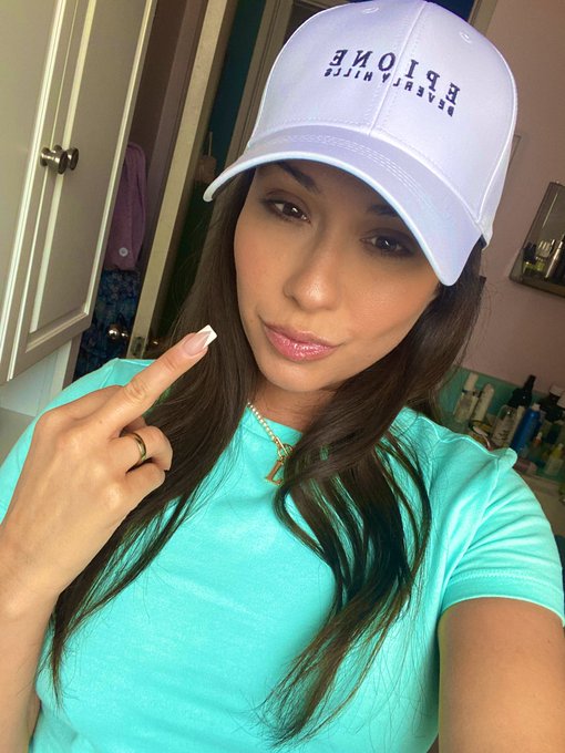 My pretty finger and toes have a very expensive relationship with your wallet 🏧    Finsub paypig findom<a href="/tag/footfetish"class="tags"><span>#footfetish</span></a><a href="/tag/goddess"class="tags"><span>#goddess</span></a><a href="/tag/feet"class="tags"><span>#feet</span></a><a href="/tag/toes"class="tags"><span>#toes</span></a><a href="/tag/soles"class="tags"><span>#soles</span></a><a href="/tag/footloser"class="tags"><span>#footloser</span></a>