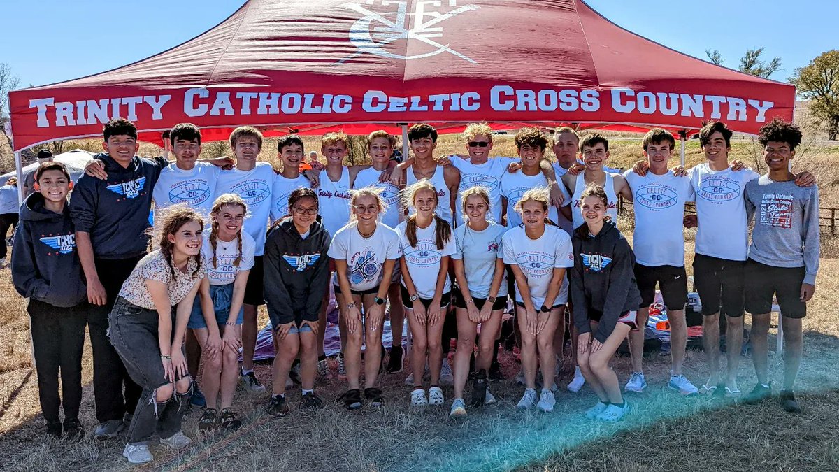 TCXC_Hutch's tweet image. TCXC State Bound! Teigan Davis qualified individually and Boys team finished 3rd! Seniors Jonah Godina was runner-up and Brendan Kiser finished 6th. Next stop, we return to Wamego!