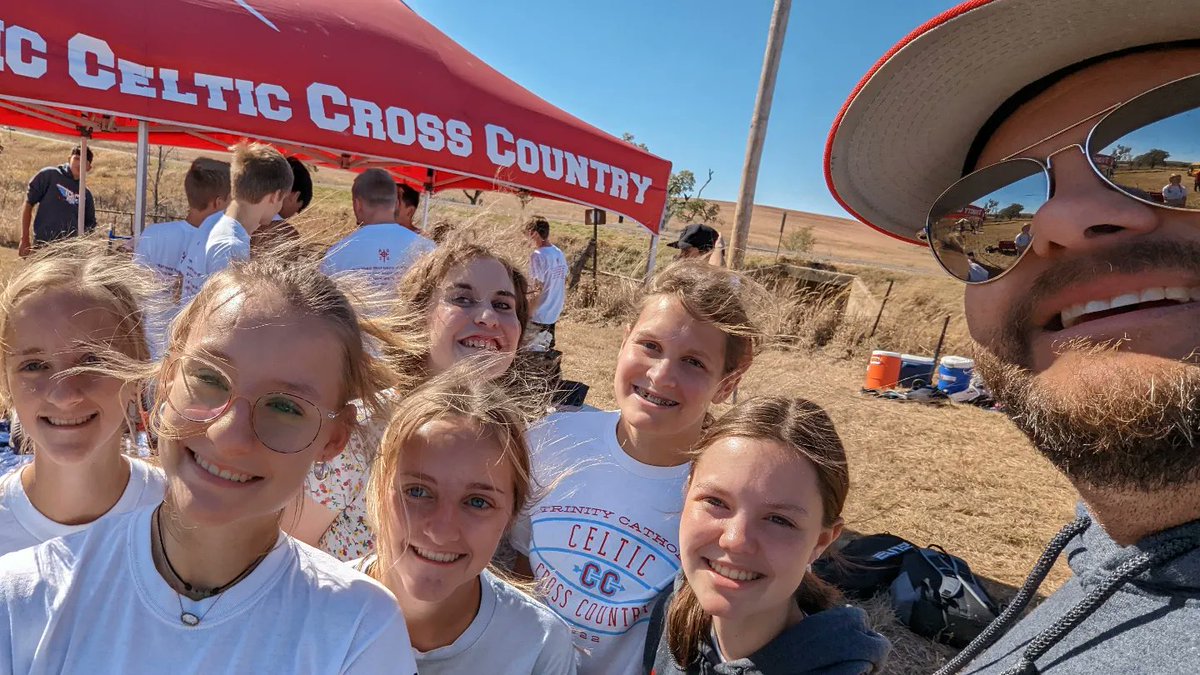 TCXC_Hutch's tweet image. TCXC State Bound! Teigan Davis qualified individually and Boys team finished 3rd! Seniors Jonah Godina was runner-up and Brendan Kiser finished 6th. Next stop, we return to Wamego!