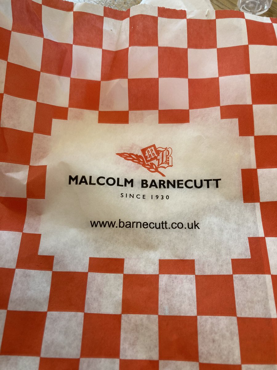 RebeccaLWills's tweet photo. When @Kernow_King has his #PastyWorldCup I’ve noticed #MalcolmBarnecutt doing well ��� today I tried one for the first time - and can confirm, it’s a good #pasty! 
Also loved the #ecclescake I had. Overall judgement from him in doors: ‘it’s like Rowes used to be’! #Cornwall #home https://t.co/mrwWZVQyIZ