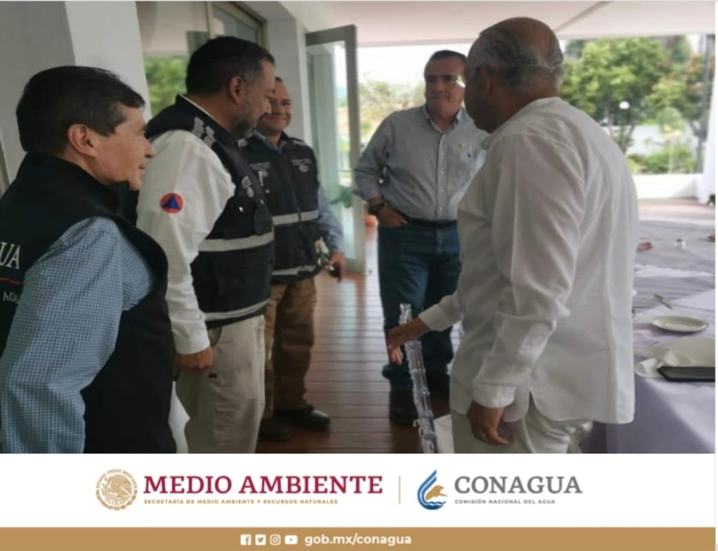 conaguaDLNay's tweet photo. Juntos determinamos las acciones interinstitucionales que se implementan para contrarrestar los efectos del #Huracán #Roslyn, en auxilio a la población y para reducir algunos riesgos https://t.co/SQF1s1qxOs