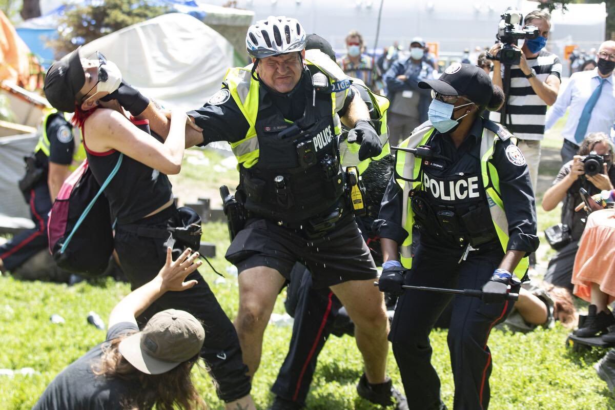 GradyTripp00's tweet photo. @JohnTory #TurfTory https://t.co/wDKsoxVYmW