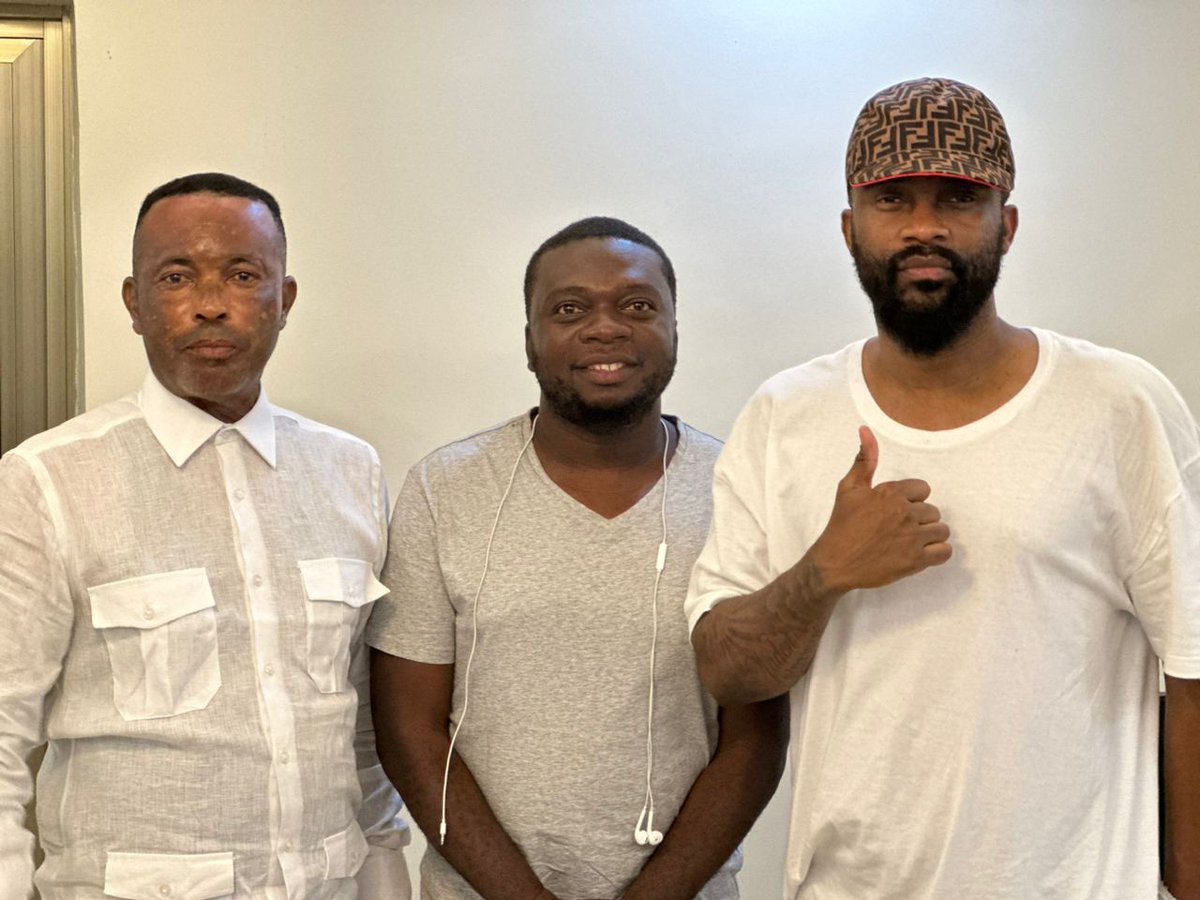 LessieDenis's tweet photo. Rencontre inedite entre le prophète Denis lessie et l'aigle de la musique congolaise fally ipupa.
Quelleque chose se prepare https://t.co/ZeHHju6zkO
