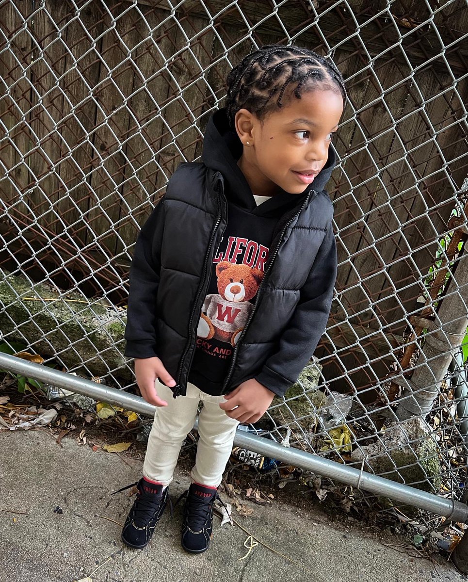 _Enphani's tweet image. Mine🤍🧸
My baby love his uncle!